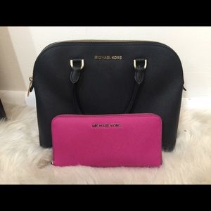 Michael Kors purse & wallet