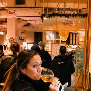 Meet your Posher, Lauren