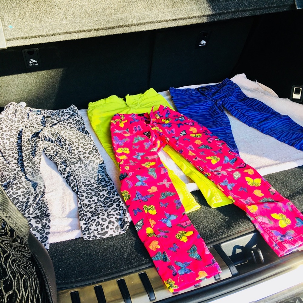 Girl leggings in bundle of 4 -$20 bundle of 5-$22