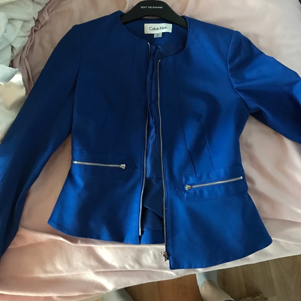 Calvin Klein size 2P blue blazer