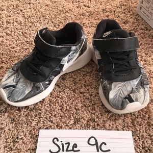 Nike toddler Boy shoes