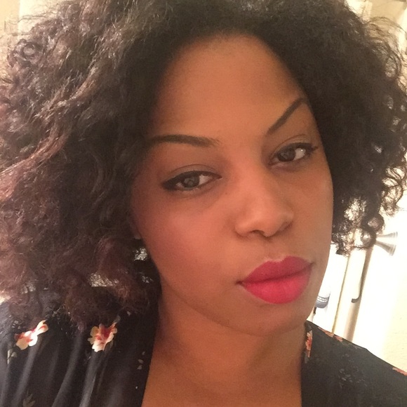 Meet your Posher, Fiona - Picture 3 of 3