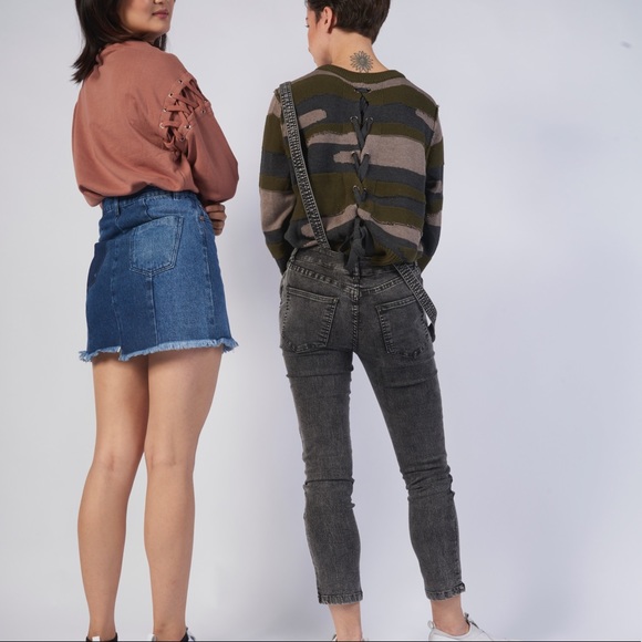 ONLY 1 LEFT! Cropped Not your Fathers Overalls - Picture 5 of 5