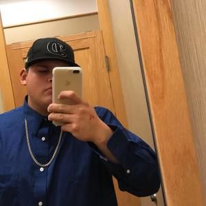 Meet your Posher, Cesar