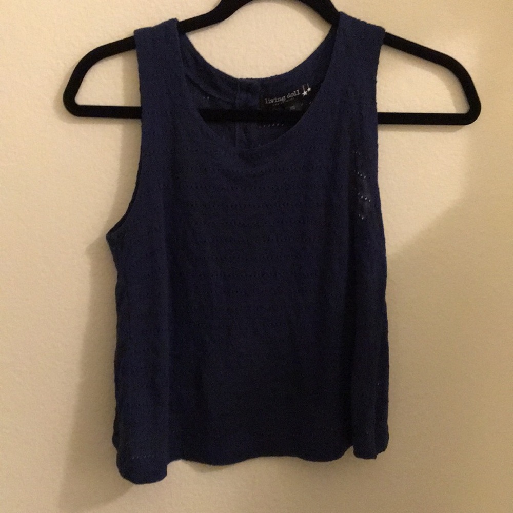 Crop top.