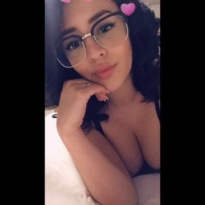 Meet your Posher, Nadia