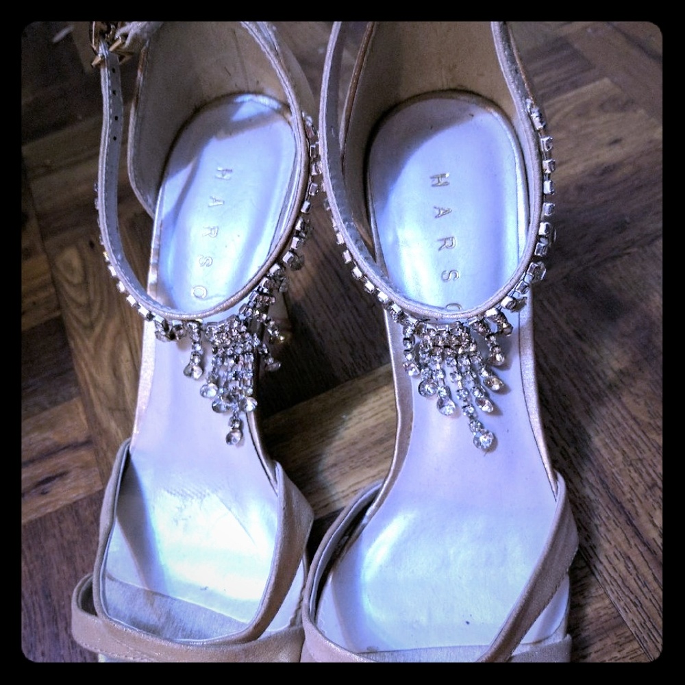 Shoe