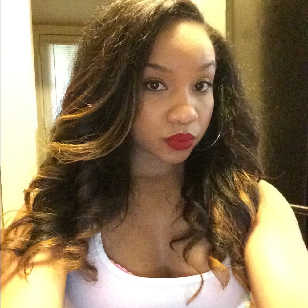 Meet your Posher, Lenesha