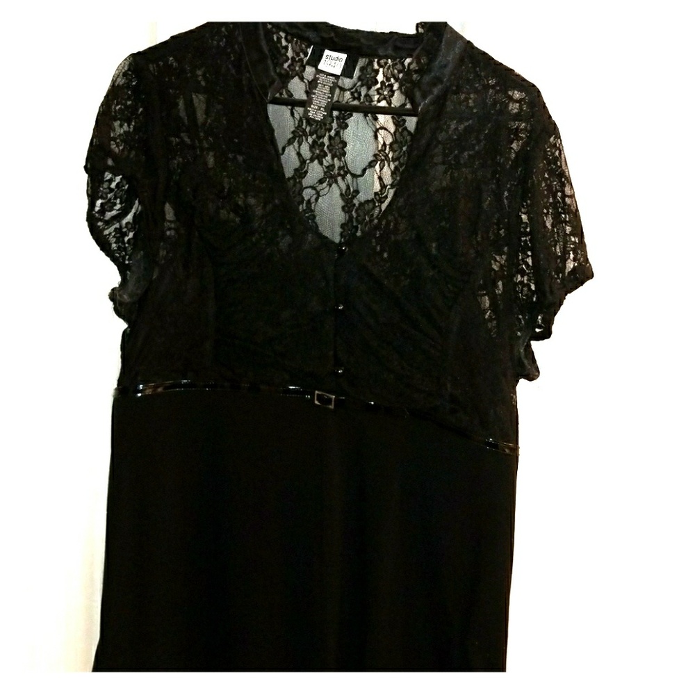 Short cap sleeve blouse