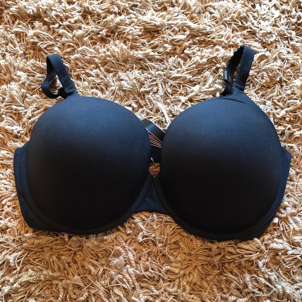 Victoria Secrets Body by Victoria Bra Size 36DDD