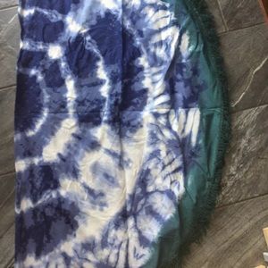 Tie-Dye Round Tapestry