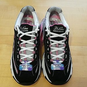 D'lites skechers.