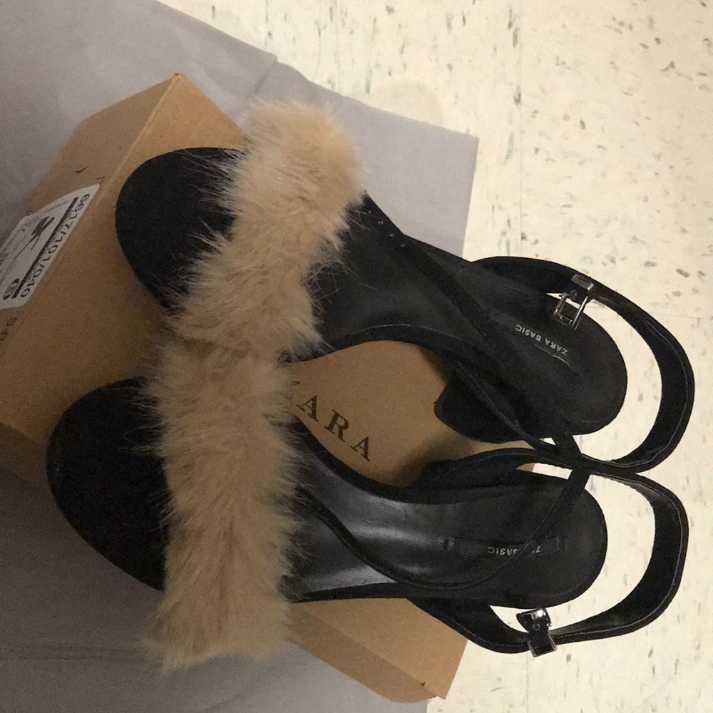 ZARA faux fur vamp sandals