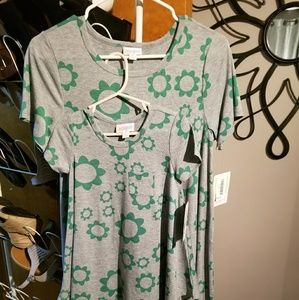 Beautiful Lularoe mommy and me set