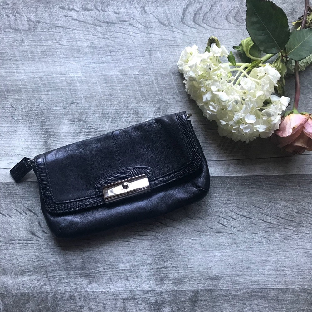 ➳ Authentic Coach Multi-Way Shoulder Bag - Picture 5 of 7