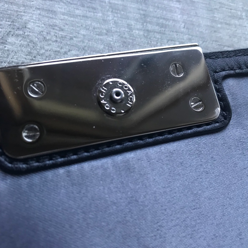 ➳ Authentic Coach Multi-Way Shoulder Bag - Picture 6 of 7