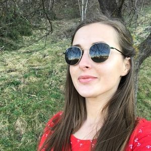 Meet your Posher, Cosmina