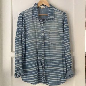 👀 Super Soft Striped Chambray Button Down Shirt