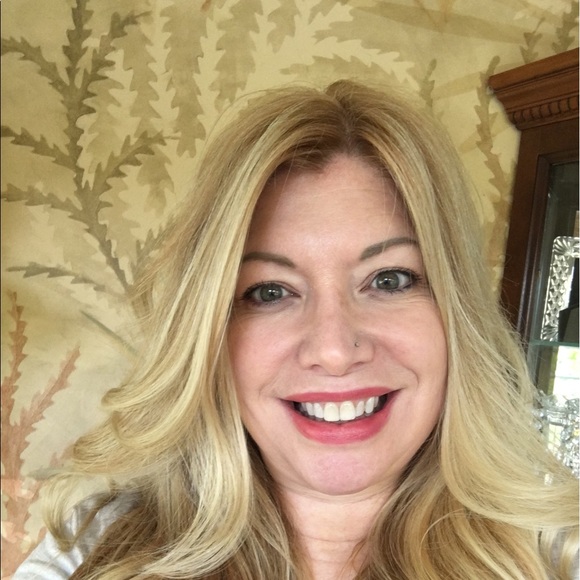 Meet your Posher, Kim - Picture 1 of 1