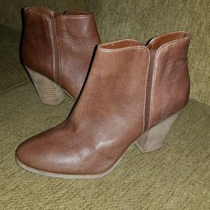 Jessica Simpson Brown Booties