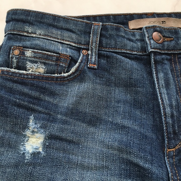 JOE’S JEANS DISTRESSED DENIM JEANS - Picture 3 of 8