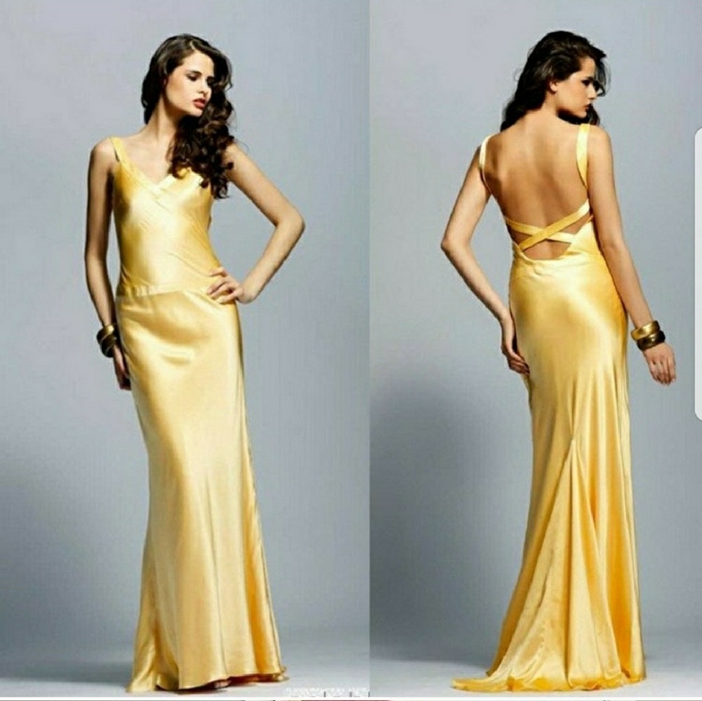 Favianna Sz 0