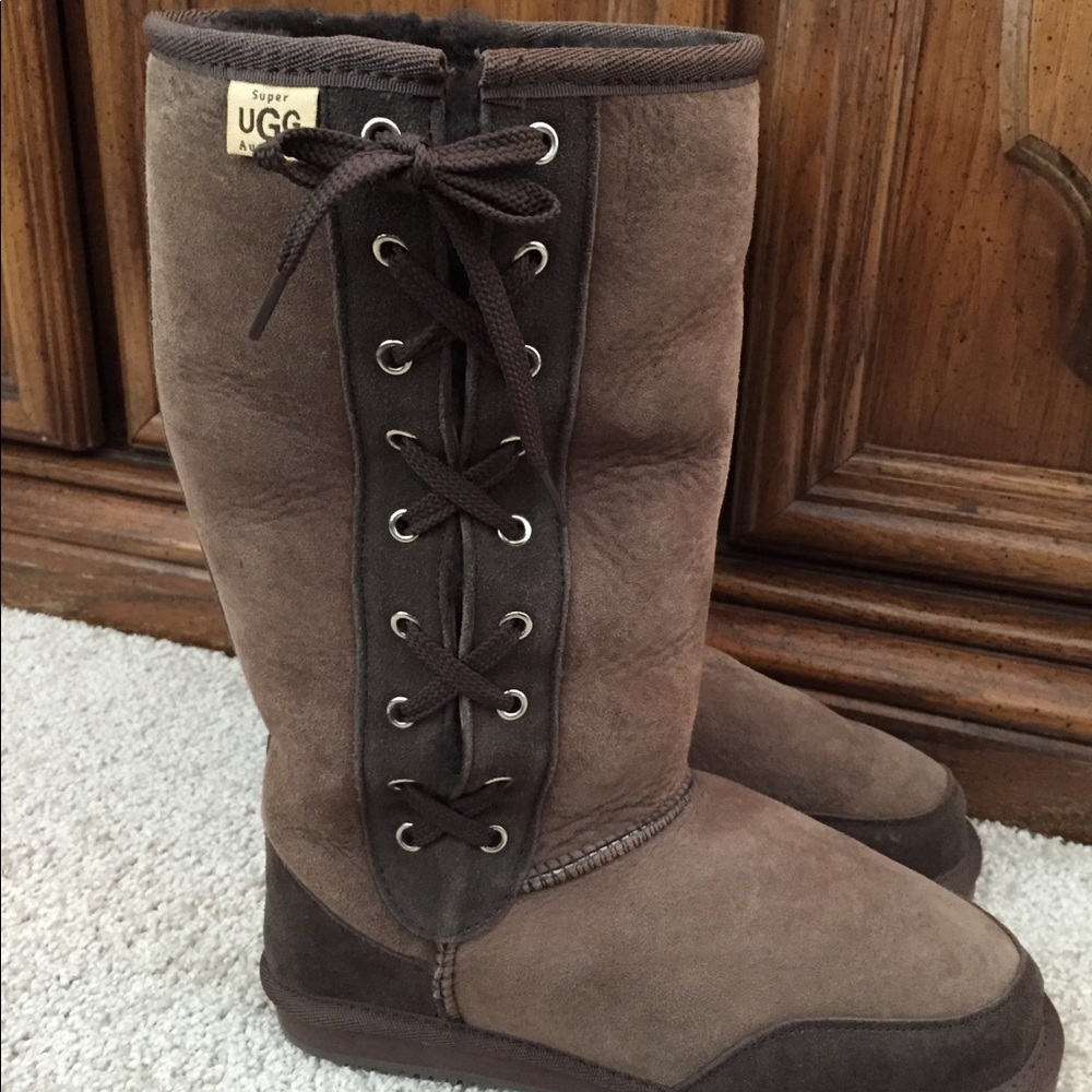 Rare Lance-up Chocolate Brown UGG boots