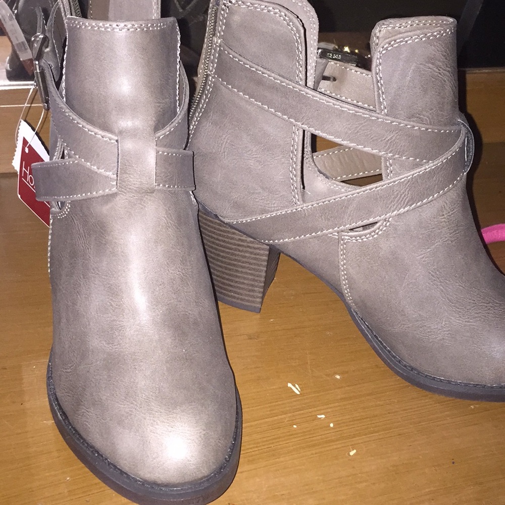 Ankle booties