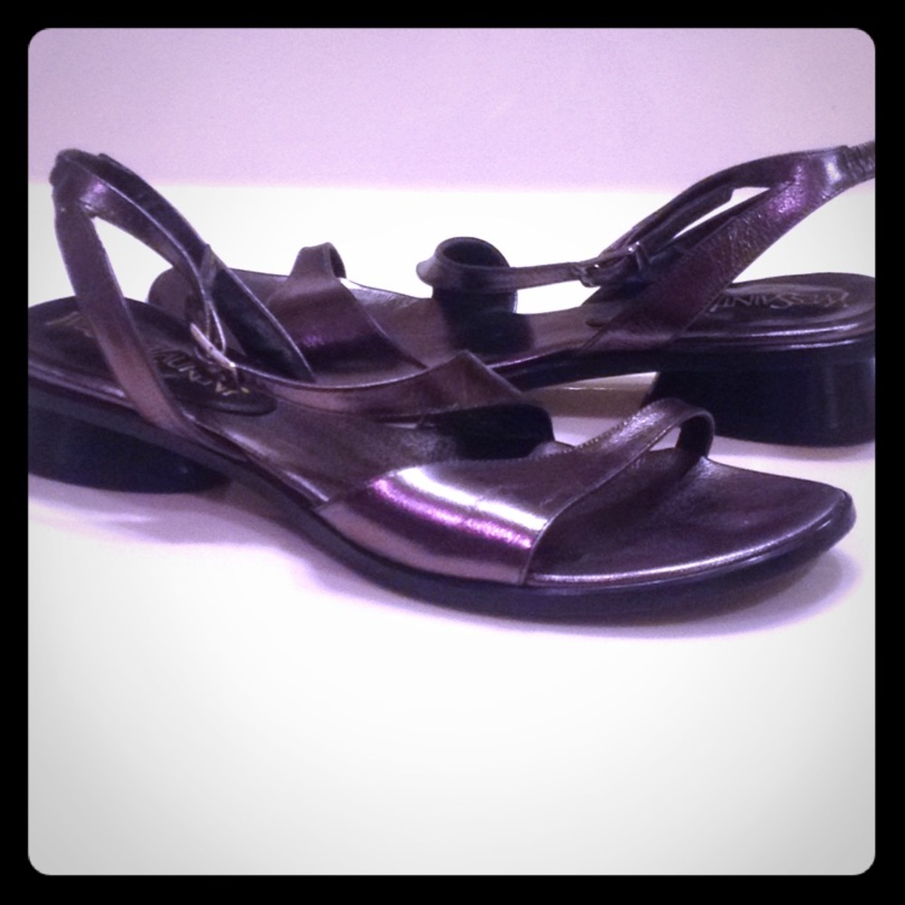 Metallic leather YSL Sling-Back shoes