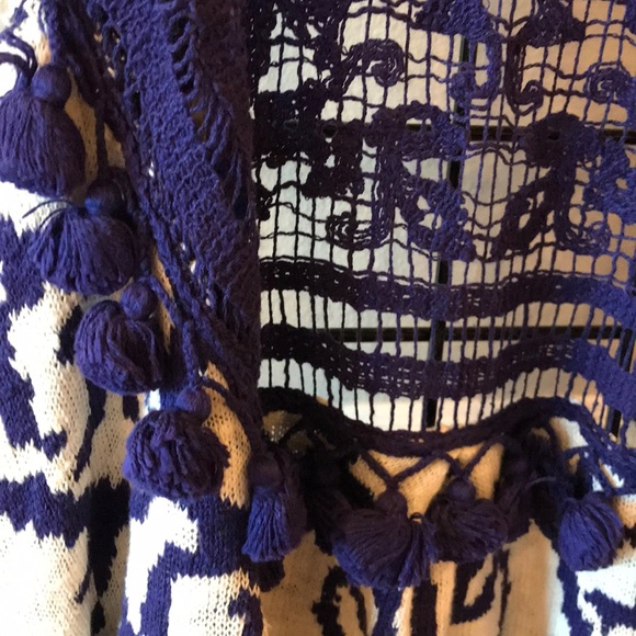 Vest - Picture 3 of 4