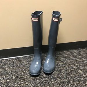 Hunter Women’s Original Tall Gloss Rain Boots