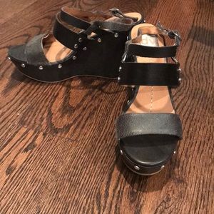 Size 7.5 dolce vita wedges barely worn