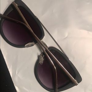QUAY BLACK SUNGLASSES