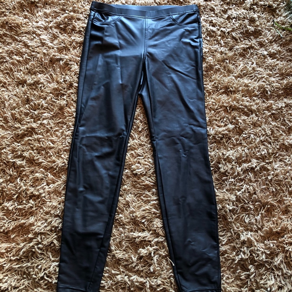 Vera Wang Black Leather Spandex leggings Size M