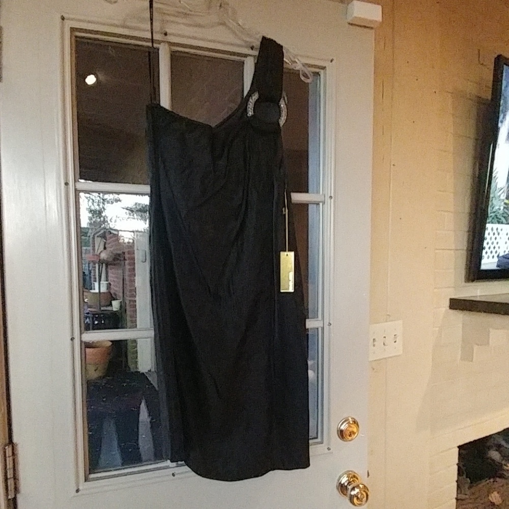 Alexia Admor black, one-shoulder cocktail dress