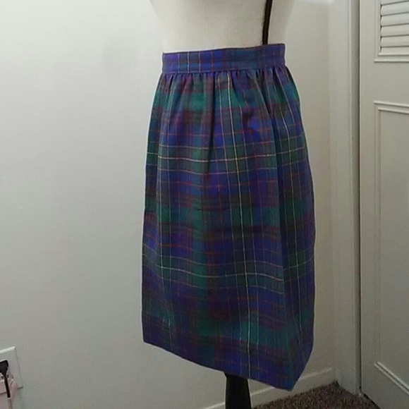 🌈 3/$10 SALE Vintage Plaid Wool Skirt - Picture 2 of 6