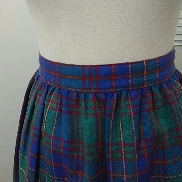 🌈 3/$10 SALE Vintage Plaid Wool Skirt - Picture 3 of 6
