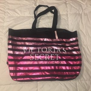 Victoria’s secrete tote bag