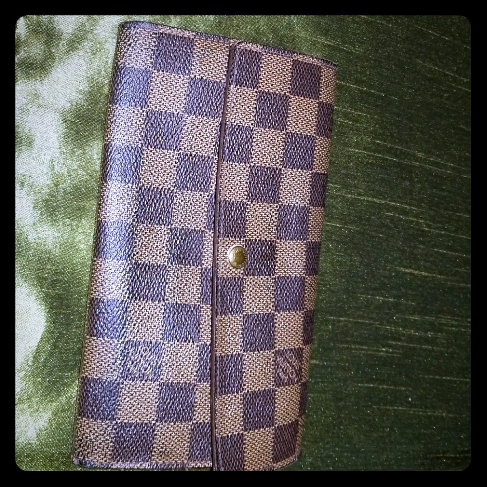 Authentic LV wallet