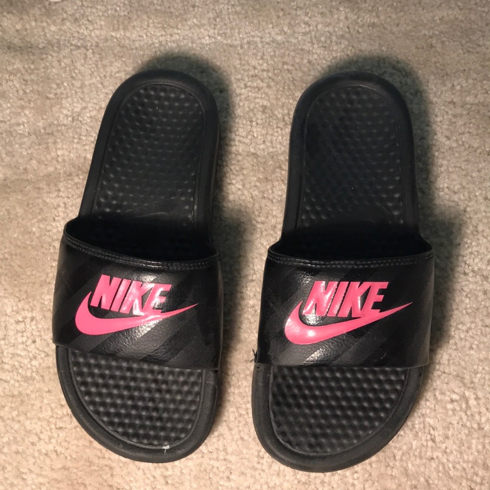 Nike slides