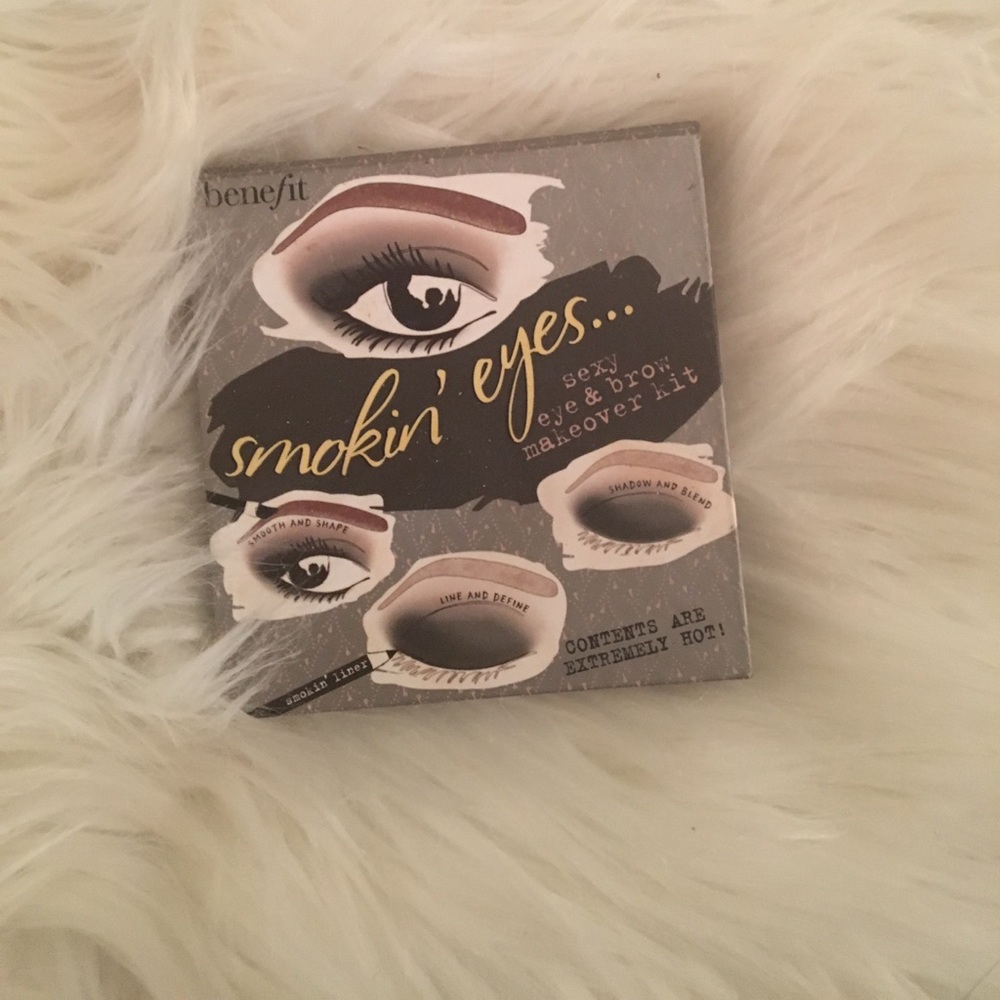 Benefit Smokin Eyes Palette