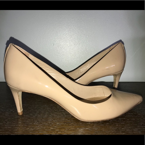 Tory Burch “Ivy” Pump Size 9M - Picture 1 of 8