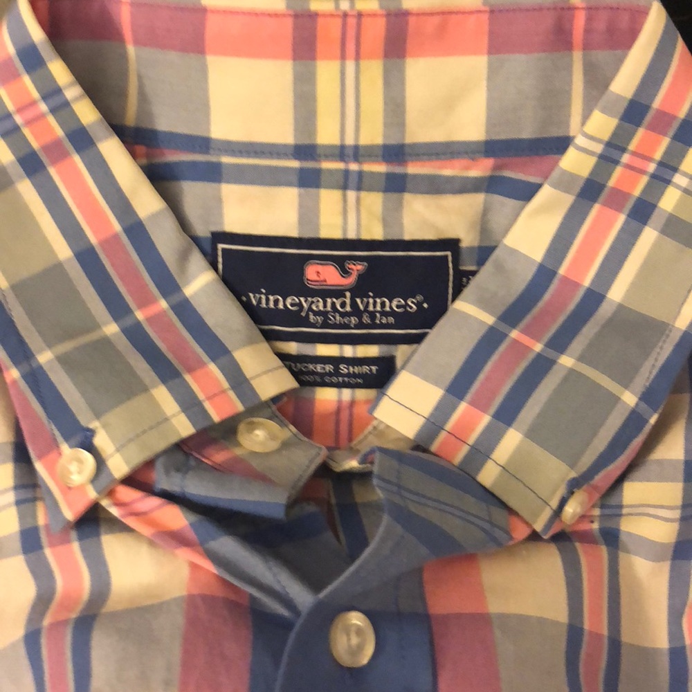 Plaid, short sleeve, collared Vineyard Vines shirt - Picture 2 of 3