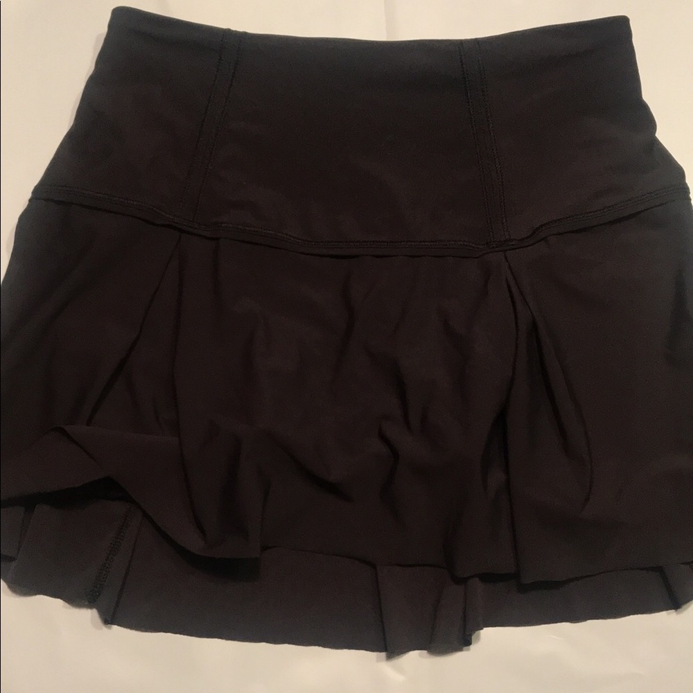 BLACK LULU TENNIS SKIRT
