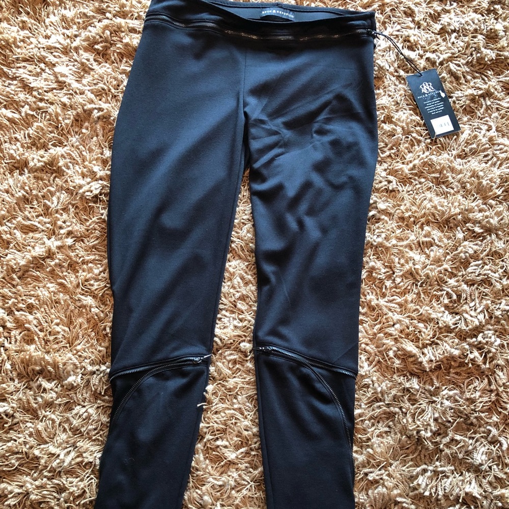 Women’s Black Rock & Republican Leggings Size M