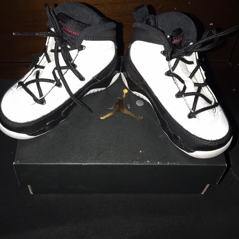 Jordan 9 Retro