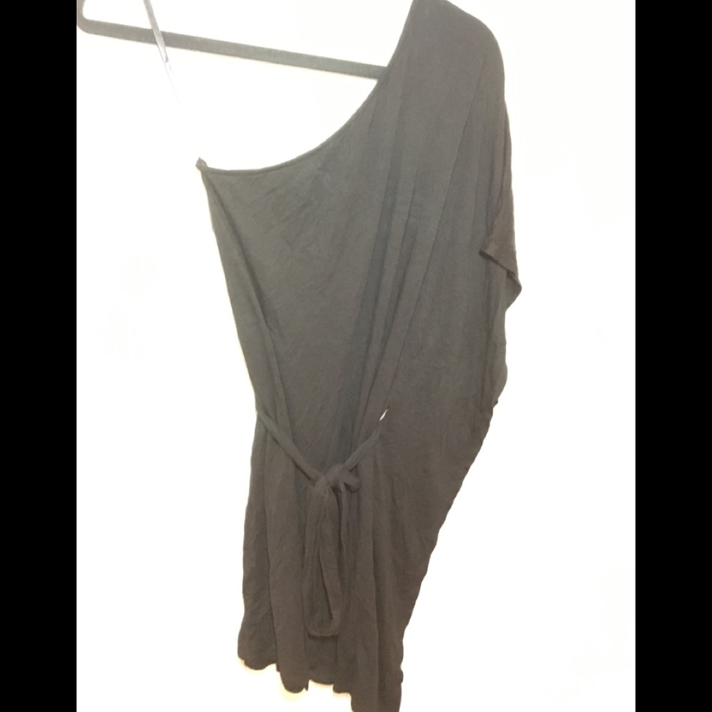 White House Black Market cover-up S