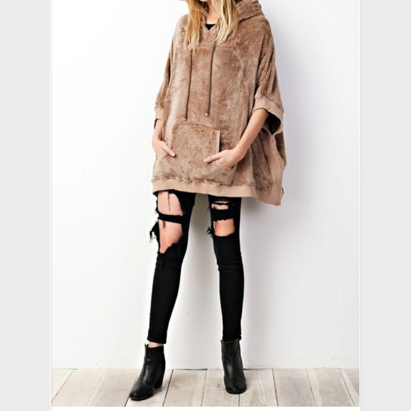 SALE! GRAB ONE NOW! 💕 - Picture 3 of 6