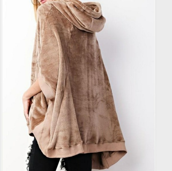 SALE! GRAB ONE NOW! 💕 - Picture 5 of 6