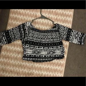Black and white pattern crop top